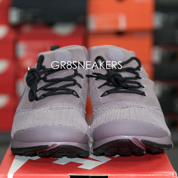 WOMENS NIKE PRESTO FLY TAUPE GREY LIGHT CARBON - Picture 4 of 4